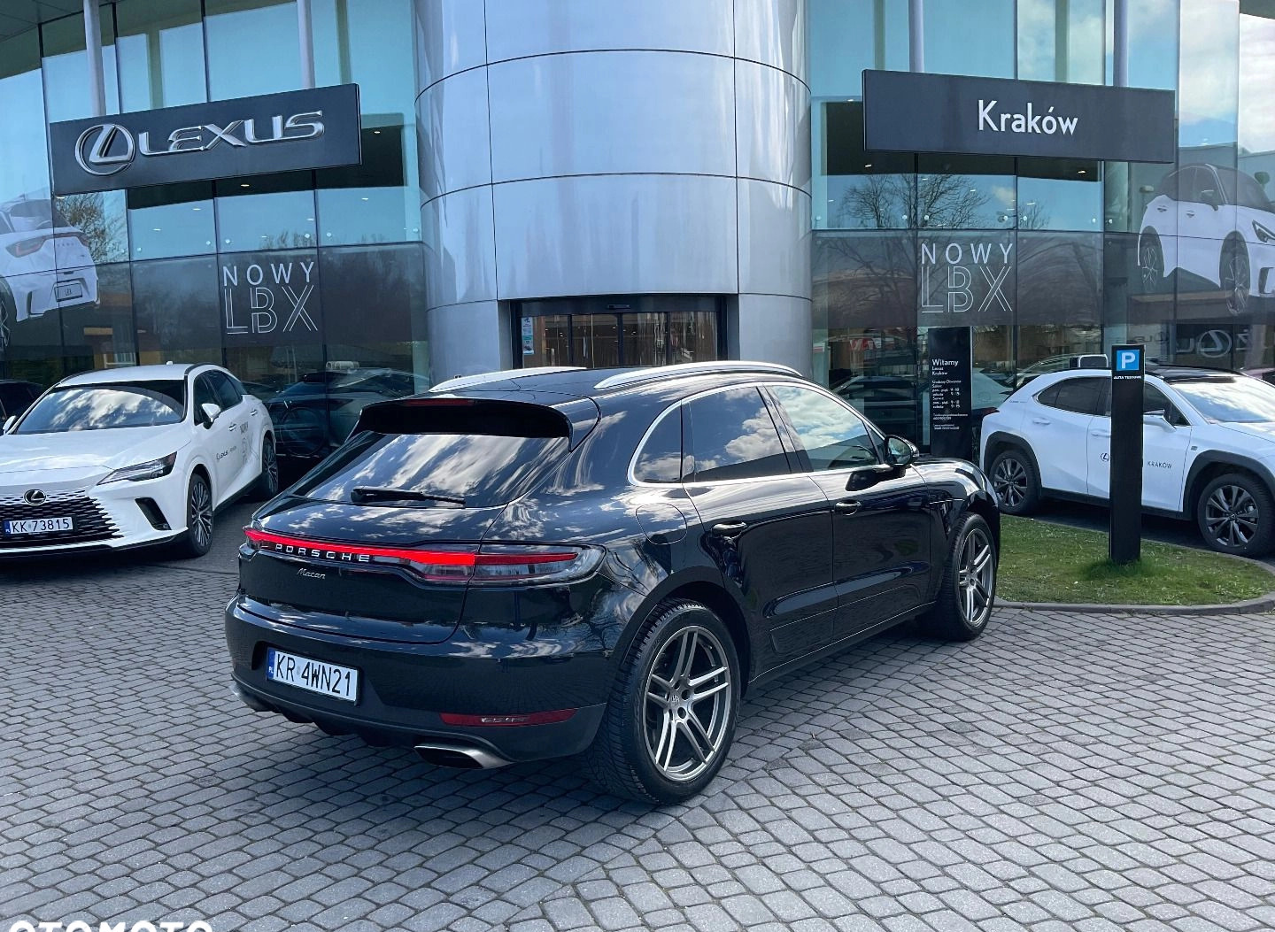 Porsche Macan cena 199000 przebieg: 158206, rok produkcji 2019 z Kraków małe 562